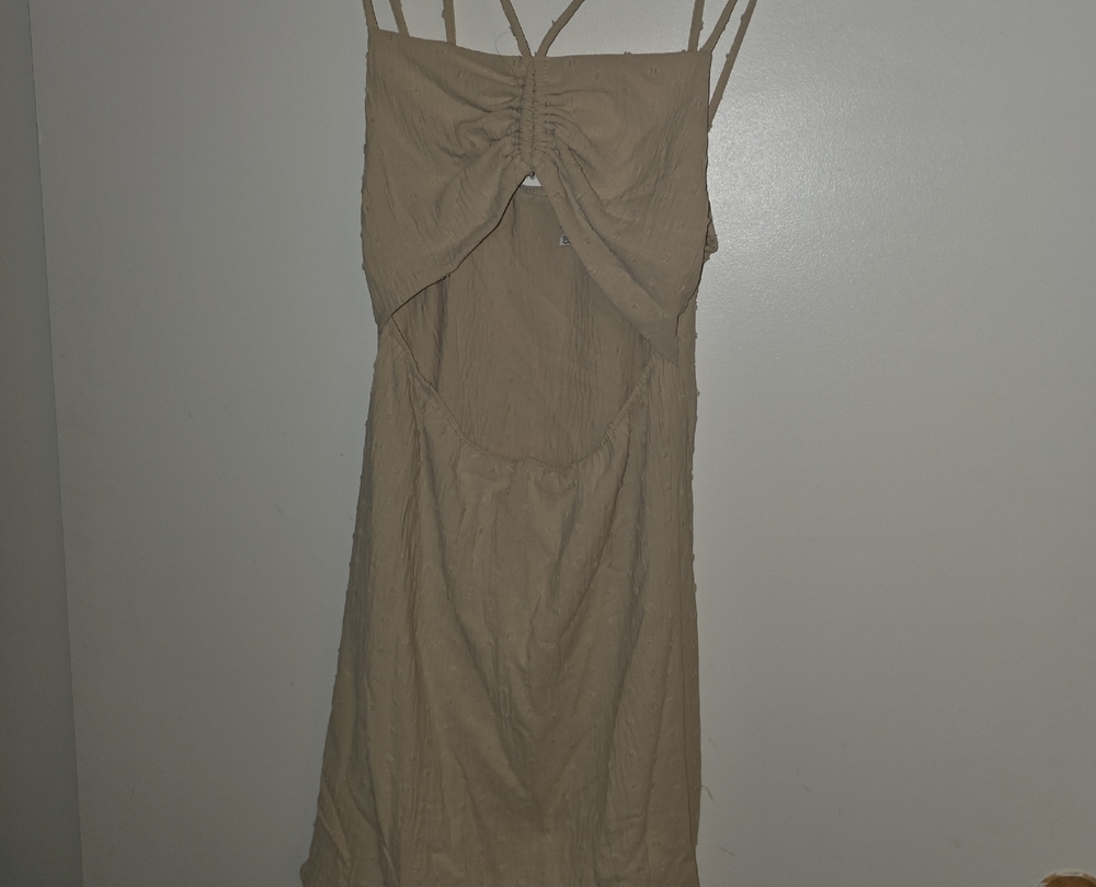 Chic Backless Tan Dress